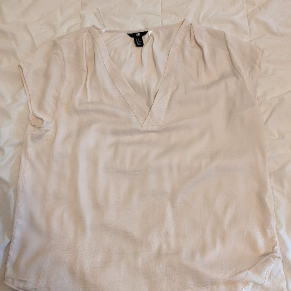 H&M Beige V-Neck Short Sleeve Blouse Size 12